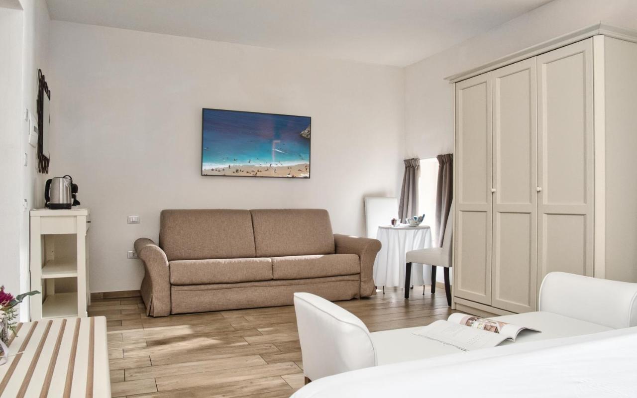 Smart Suite & Apartments Santa Teresa Gallura Eksteriør billede
